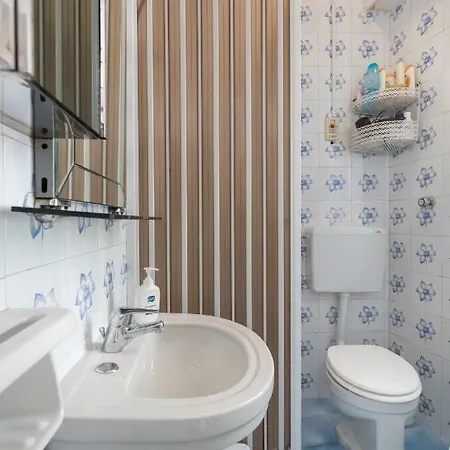 לינה וארוחת בוקר Casa Tea Vietri
